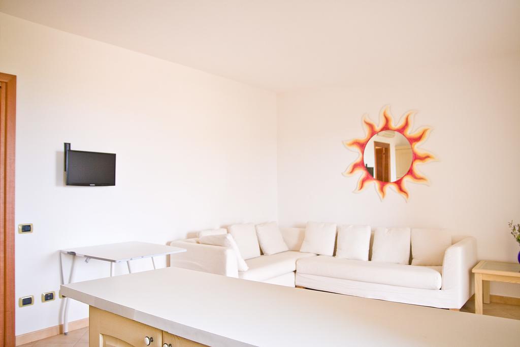 I Mirti Di Porto Pozzo Apartman Kültér fotó