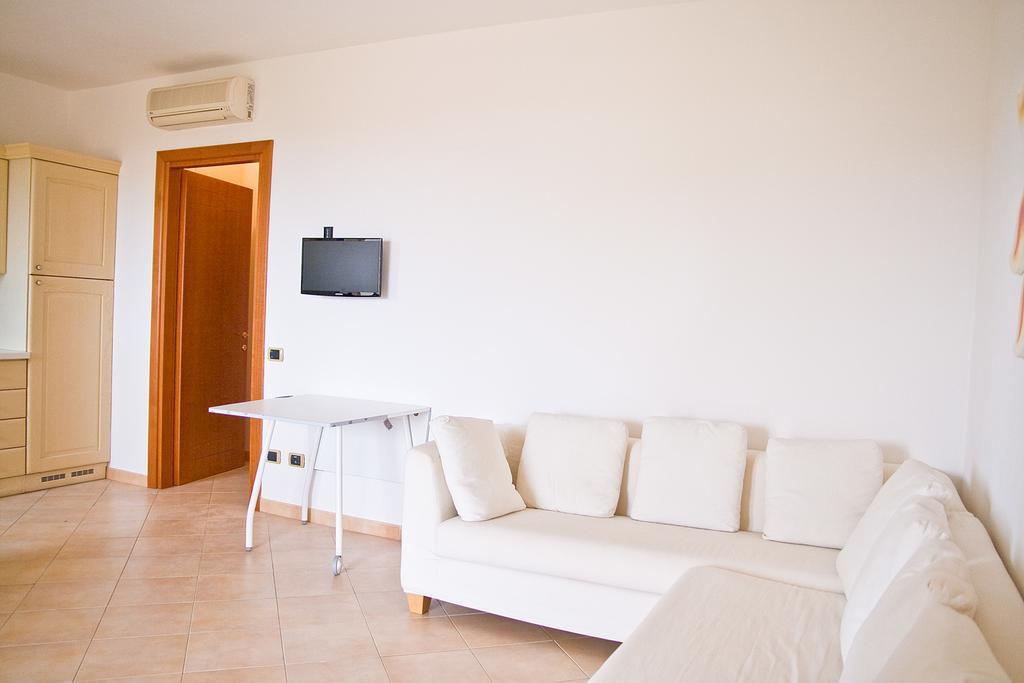 I Mirti Di Porto Pozzo Apartman Kültér fotó